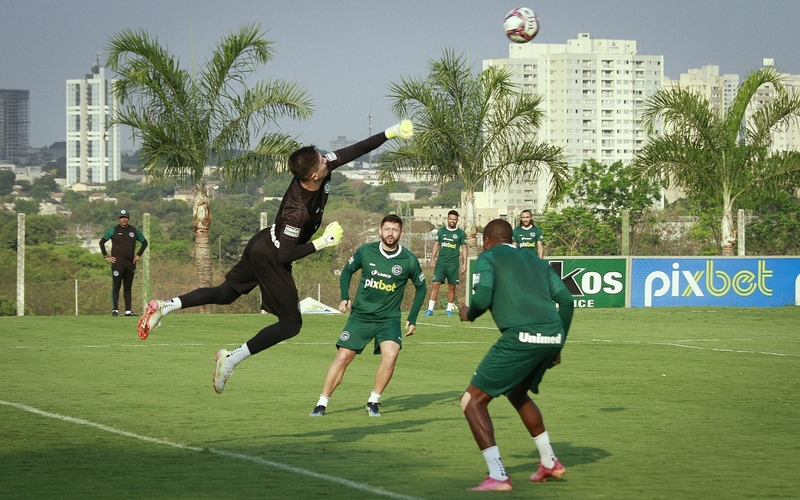 Brasileirão: Goiás faz atividades táticas e segue preparação para a 24ª rodada