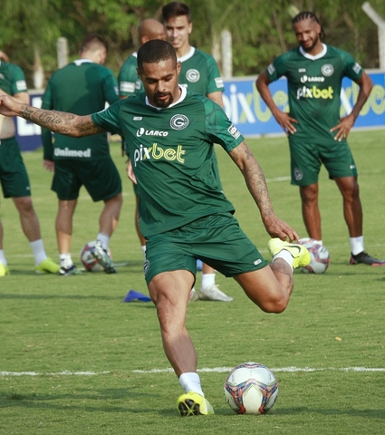 Goiás finaliza preparação para jogo decisivo com o E.C. Vitória na Serrinha