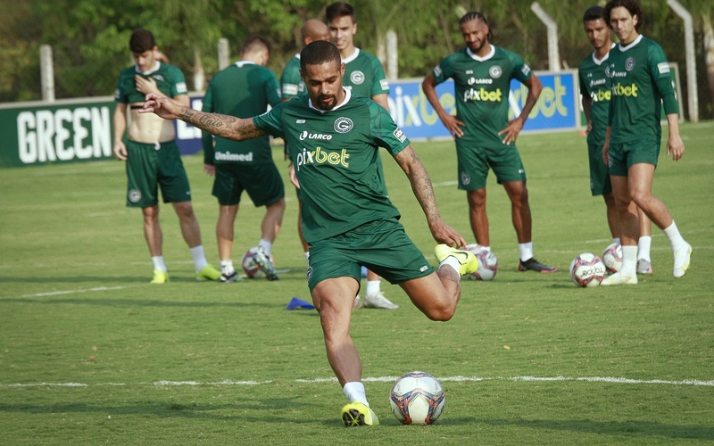 Goiás finaliza preparação para jogo decisivo com o E.C. Vitória na Serrinha