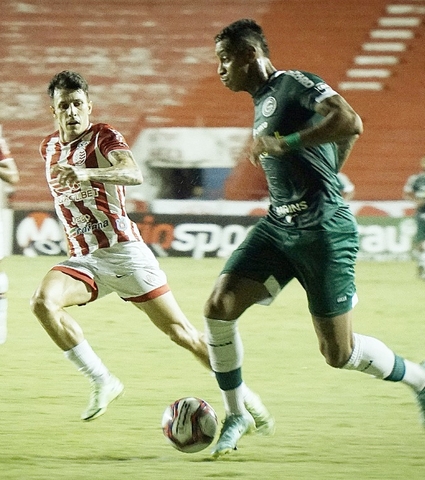 Náutico 3 x 2 Goiás