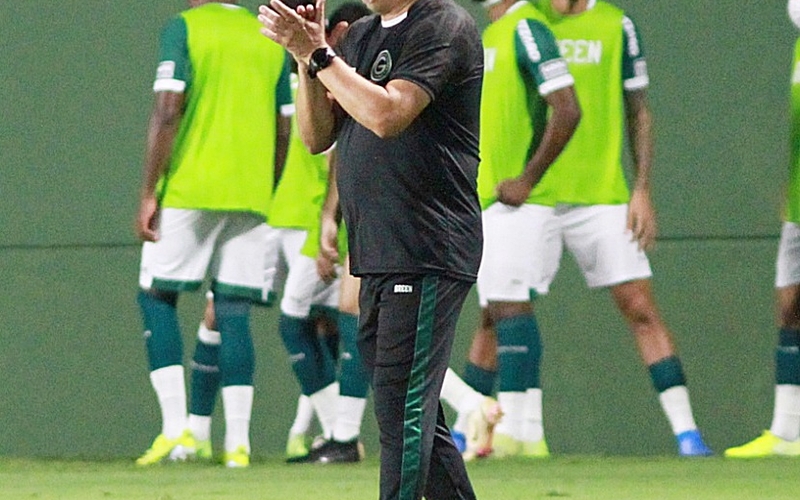 Marcelo Cabo valoriza vitória e agradece a torcida esmeraldina pelo apoio na Serrinha