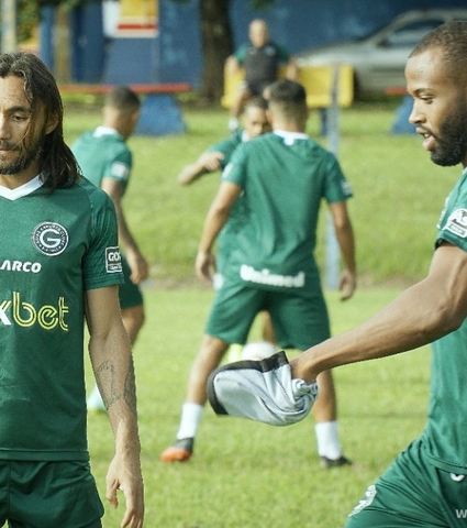No Paraná, esmeraldino finaliza os trabalhos para o confronto com o Londrina