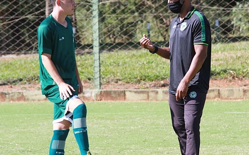 Sub-17 goleia, se classifica em primeiro e conhece o adversário da 2ª fase