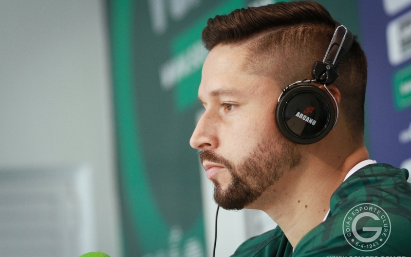 "Com o apoio do nosso torcedor, tenho certeza que vamos fazer um grande jogo.", avalia Elvis, antes de confronto com o Coritiba