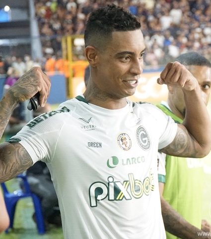 Artilheiro, Manga chega ao seu décimo gol no Brasileirão Série B