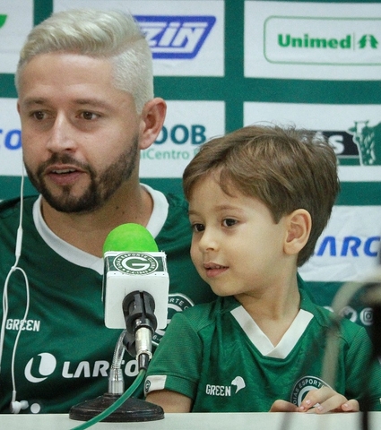 "Esta Série B foi a mais difícil de todos os tempos, este grupo fez grandes jogos; sabemos do tamanho da camisa do Goiás e o respeito que o clube tem em todo o Brasil.", Elvis