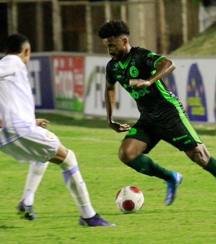 Na estreia do estadual 2022, Goiás empata com o Grêmio em Anápolis (GO), 0 a 0