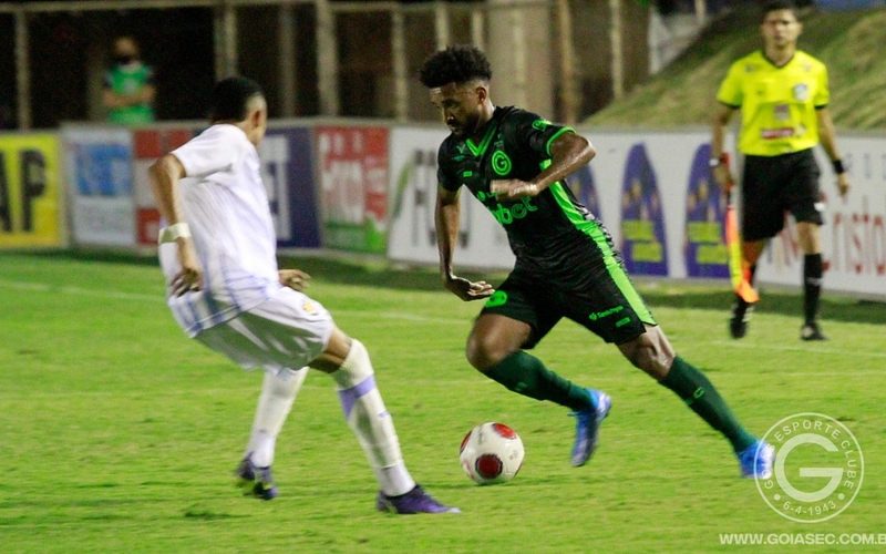Na estreia do estadual 2022, Goiás empata com o Grêmio em Anápolis (GO), 0 a 0