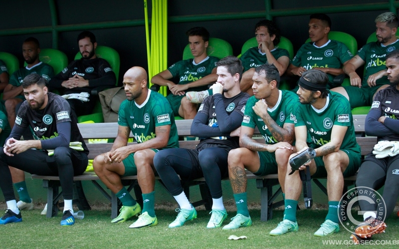 Elenco inicia a preparação para dois confrontos em casa