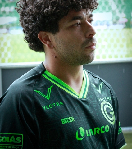 Luan: “Muito feliz de estar aqui, tenho grandes amigos na região; quero honrar a camisa do Goiás.”