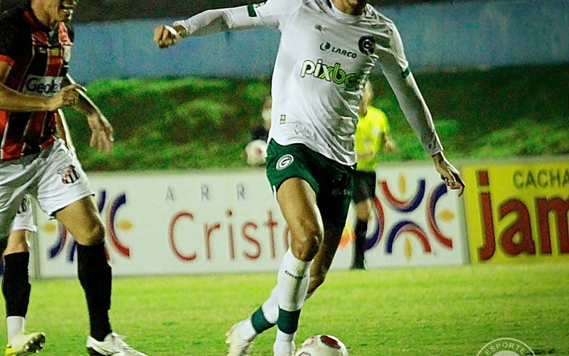 Pedro Raul faz, Goiás vence o Anápolis e se isola na liderança do grupo no estadual