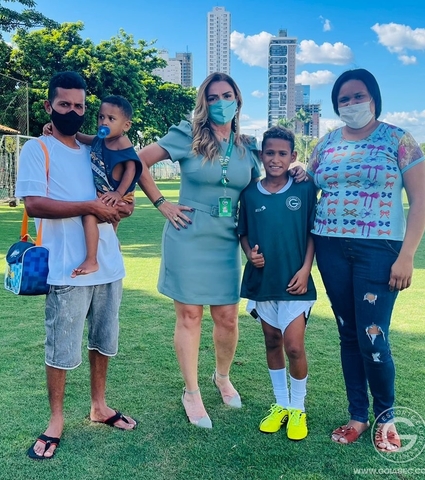 Diretoria Social acompanha início da formação de um atleta na escolinha