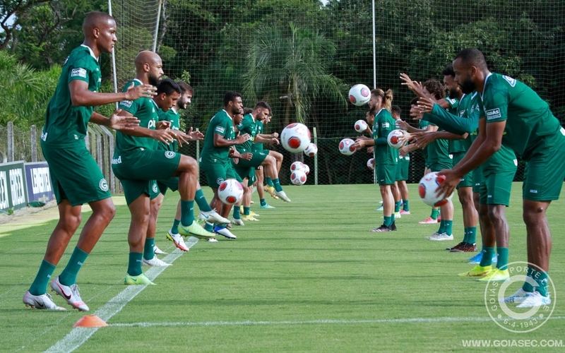 Líder na primeira fase, Goiás se reapresenta de olho no 1° jogo das quartas, contra o CRAC