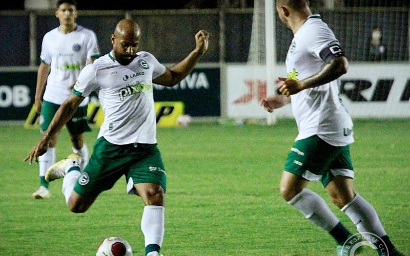 "Temos que virar a chave, agora é mata-mata são dois jogos, 180 minutos.", afirma Fellipe Bastos