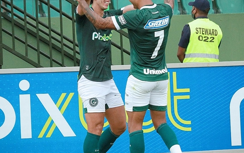 Goiás vence o CRAC por 3 a 0 e chega à Semifinal com dez jogos de invencibilidade no estadual