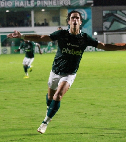 Com a Serrinha lotada, Nicolas marca e Goiás elimina o Criciúma na Copa do Brasil 2022