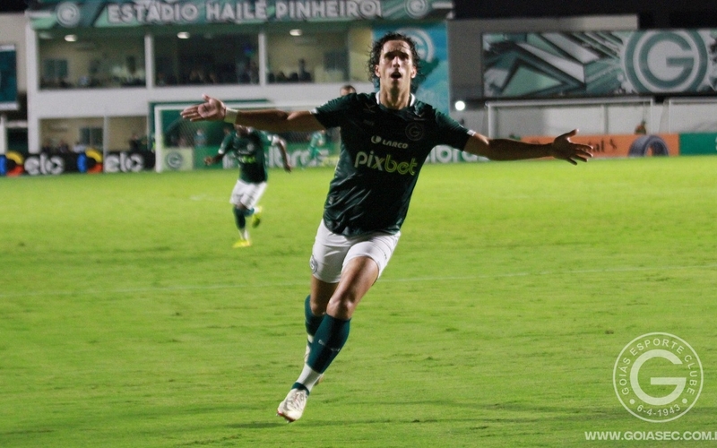 Com a Serrinha lotada, Nicolas marca e Goiás elimina o Criciúma na Copa do Brasil 2022
