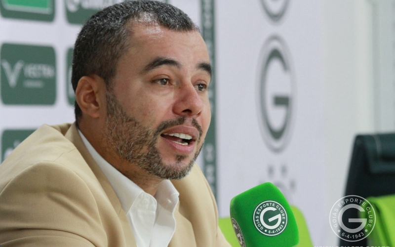 Jair Ventura: "Cada jogo uma final de Copa do Mundo", enfatiza o novo técnico do esmeraldino