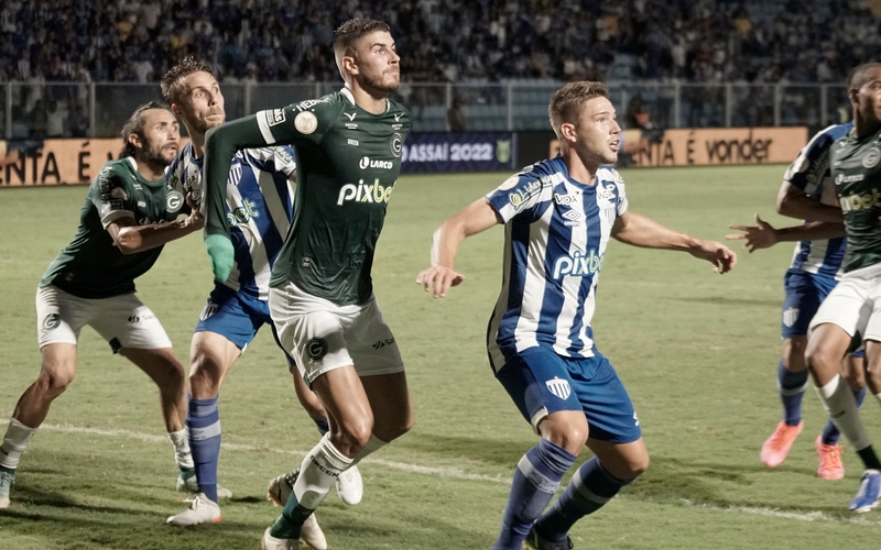 Avaí 3 x 2 Goiás
