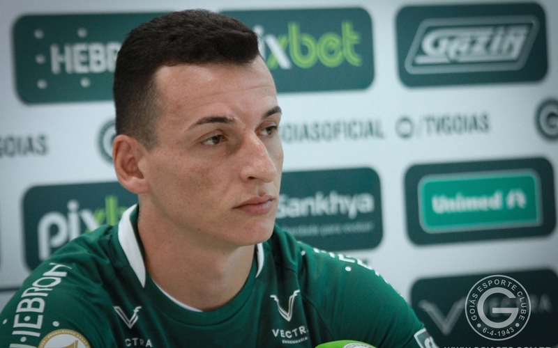 "É uma grande oportunidade, estou muito feliz em estar vestindo a camisa do Goiás" enfatiza Sidimar, em sua apresentação