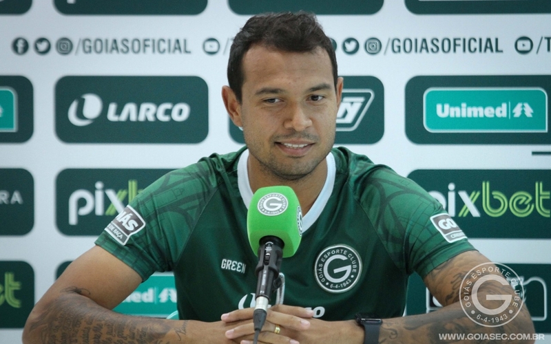 Vinícius: "Quero fazer história e conquistar coisas grandes com o Goiás."