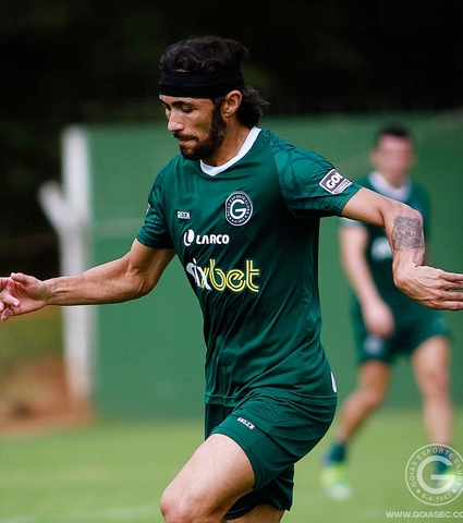 Goiás fecha preparação e iniciação concentração para encarar o Santos