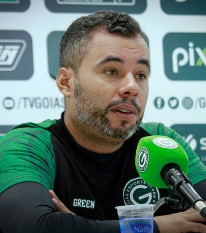 Jair Ventura analisa duelo com o Botafogo: "Vamos enfrentar mais uma grande equipe; Brasileiro série A os jogos são muito difíceis"