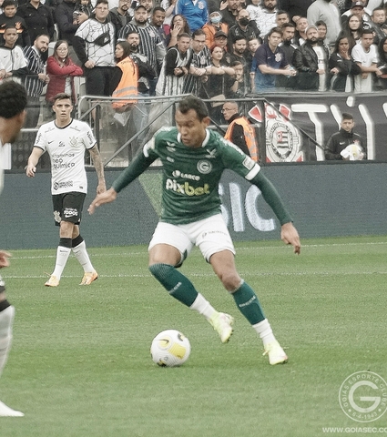 Com erro da arbitragem, Goiás é superado pelo Corinthians em São Paulo, 1 a 0