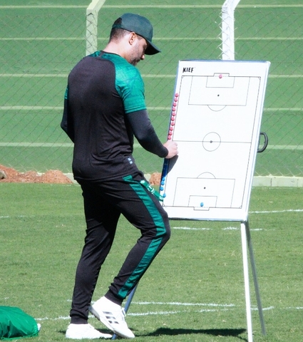Goiás pronto e concentrado para o confronto inédito com o Atlético Goianiense
