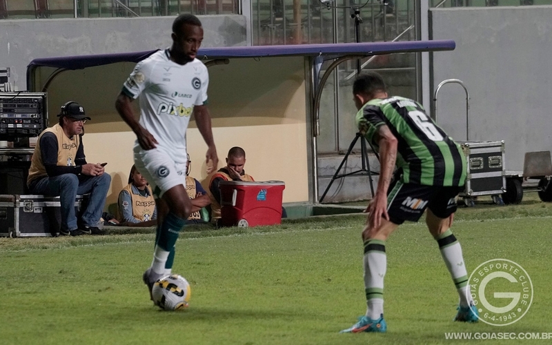 Fora de casa, Goiás sofre revés para o América MG, 1 a 0