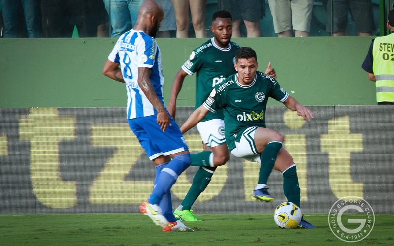 Goiás e Avaí empatam, com lindo gol de Dadá Belmonte na Serrinha, 1 a 1