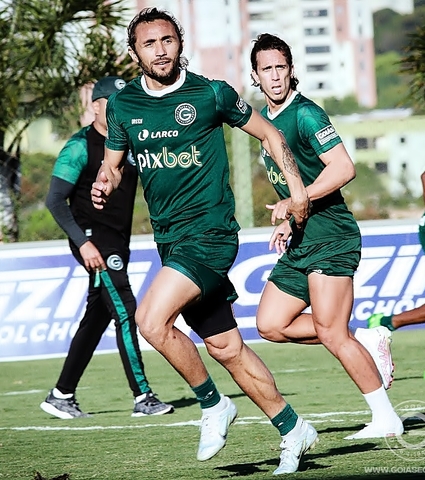 Goiás pronto e concentrado para o clássico