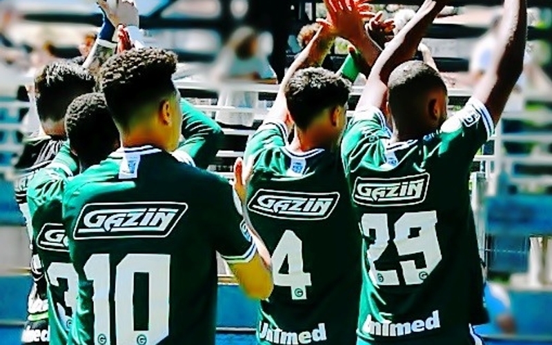 Goiás promove ações e usará camisa com nomes em Libras diante do Botafogo