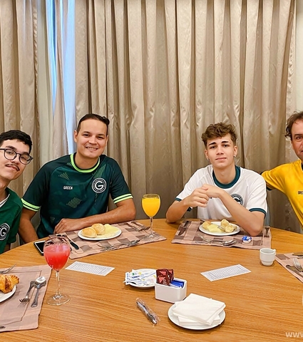 Fortaleza (CE): Vencedores do concurso, que criaram a coleção de uniformes 2022, viajam com a delegação esmeraldina