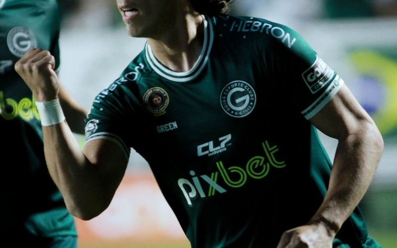 Apoiado pela torcida, Nicolas Brilha e Goiás vence o Juventude, 1 a 0