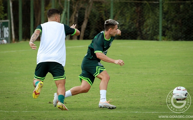 COM TREINO NO CT EDMO PINHEIRO, GOIÁS ENCERRA PREPARAÇÃO PARA PARTIDA DIANTE DO IPORÁ