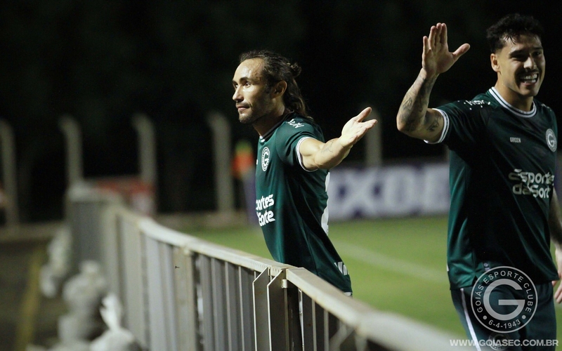 Vitória e 1ª colocação garantida! Morrinhos 1 x 3 Goiás