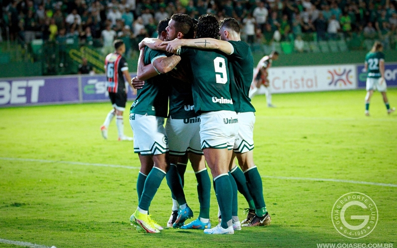 Verdão na Final! Goiás vence o Anápolis por 3 a 0, e está na decisão do Goianão 2023