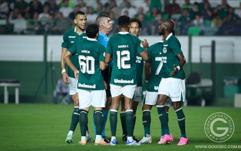 Verdão pressiona e busca empate contra o Athletico