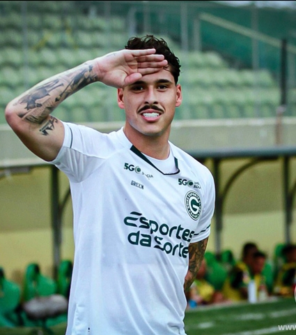 Zagueiro do Verdão fala sobre convocação para a Seleção Pré-Olímpica