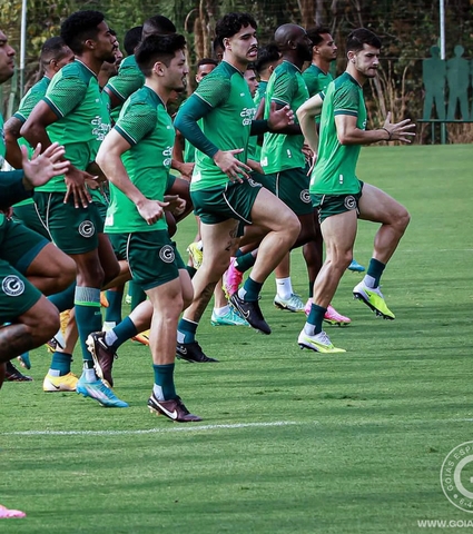Verdão finaliza preparação e embarca para SP