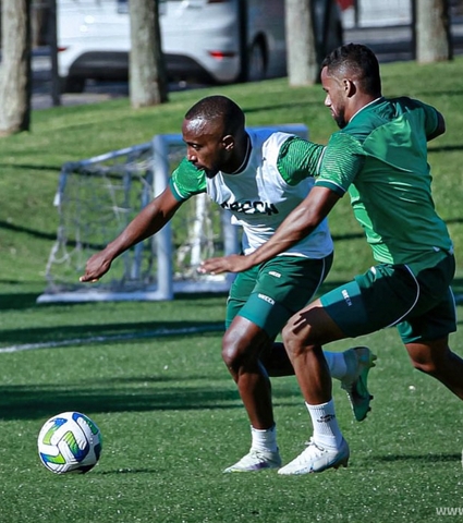 Goiás finaliza preparação para enfrentar o Coritiba