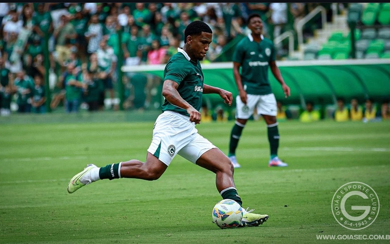 Verdão cria boas chances mas acaba empatando no clássico