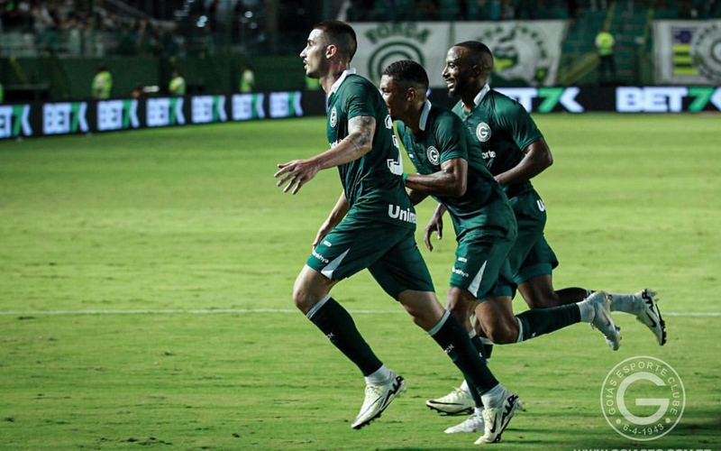 Com gol de Galhardo, Esmeraldino abre vantagem na da Copa do Brasil