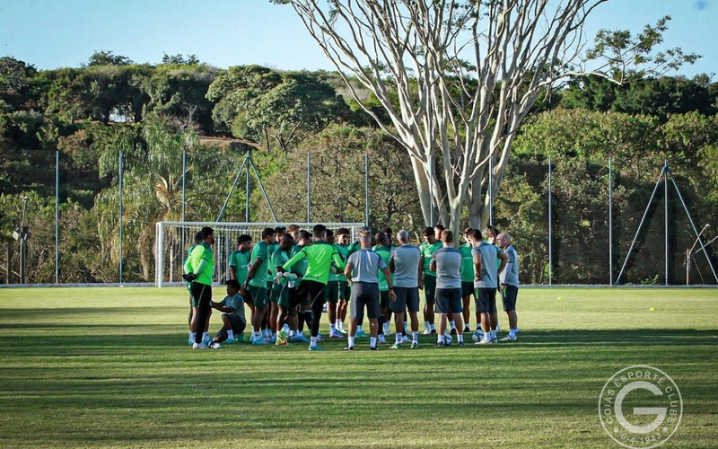 Esmeraldino treina no interior paulista e finaliza preparação para enfrentar o Mirassol