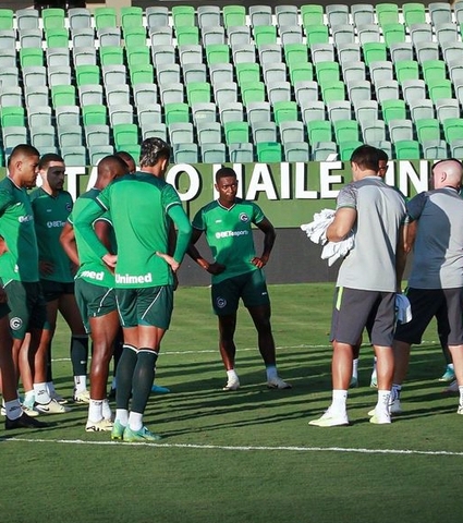 Esmeraldino preparado para duelo contra o Coritiba