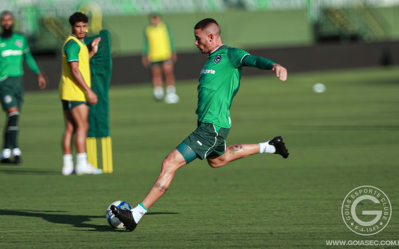 GOIÁS FECHA PREPARAÇÃO PARA ENFRENTAR O AMÉRICA NA SERRINHA