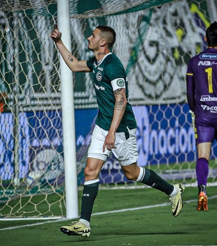 Esmeraldino vence o Brusque com direito a hat-trick de Galhardo