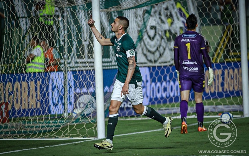 Esmeraldino vence o Brusque com direito a hat-trick de Galhardo