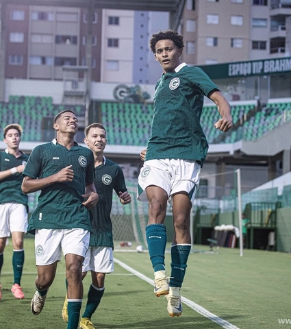 Meninos Esmeraldinos vencem o Flamengo por 4 a 2 em jogo de ida das oitavas de final da Copa do Brasil Sub-20